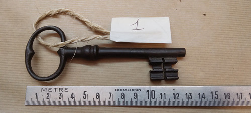 Grande cle clef ancienne - cle, /