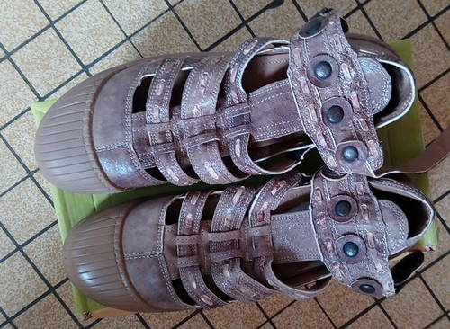 Chaussures neuves pataugas - chaussures,