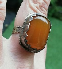 Bague ancienne artisanal Berbère en argent et ambre