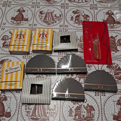 Lot echantillons parfum - 10,
