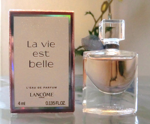 Vie est belle - l',