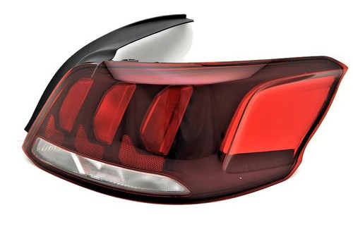 Peugeot 301 2017 - feu, arrière