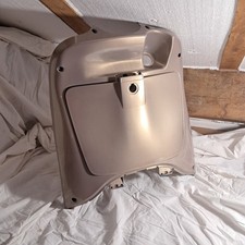 Vide-Poche avant d’Aprilia