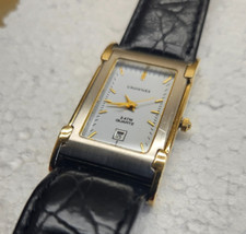 Crownex Watch / Quartz / 3 ATM / Genuine Leather / Stainless Steel Back