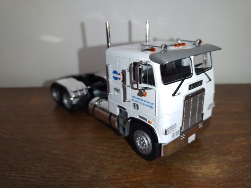 Camion semi remorque - 1/43,