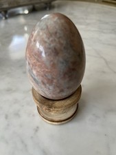 Hard Stone Egg with Base 