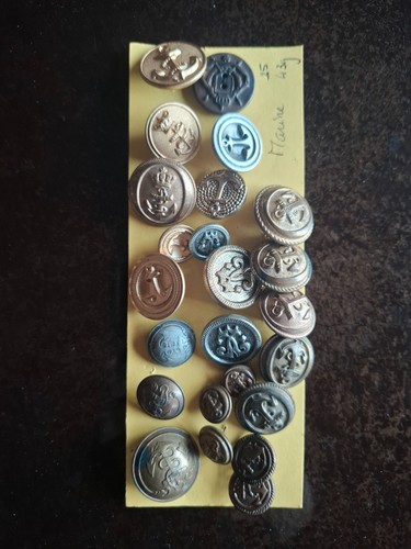 Lot boutons uniforme - de,