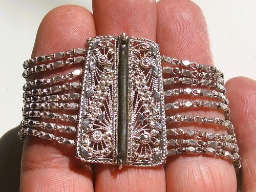 Tres beau bracelet ethnique - tres,