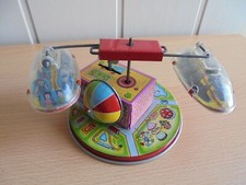 ANTIQUE JAPAN AUTOMATIC MECHANICAL TOY HANDLES TOLE A KEY THAT WORKS 