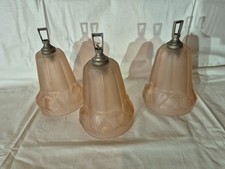 3  tulipes en verre presse