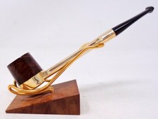 Belle pipe avec foyer en