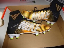 COLLECTOR NIKE CRAMPONS JR