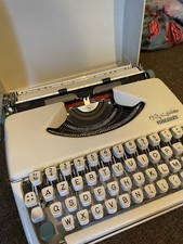 Machine à écrire Olympia