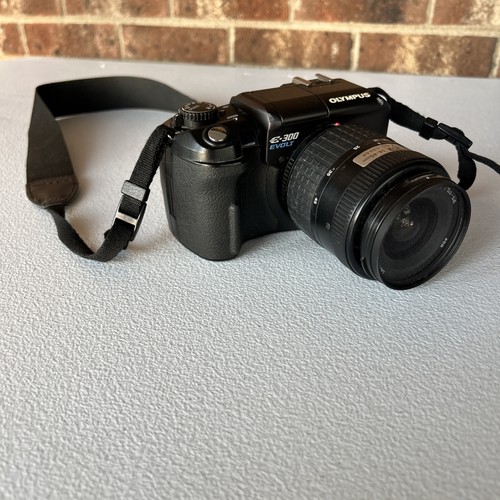 Olympus evolt 300 - olympus, four