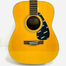 Guitare acoustique YAMAHA