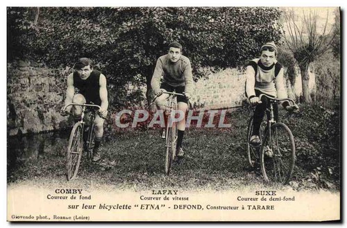 Trois cyclistes comby - trois,