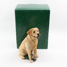 Figurine De Labrador Jaune En