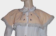 Cape, capeline de fête galon