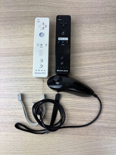 Lot télécommandes 1 - +,
