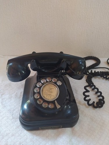 Téléphone ancien - , en