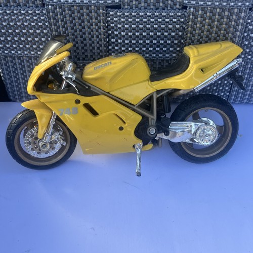 Maisto ducati 748 - 748, moto