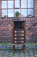 PROMOTION: Commode d'entrée style baroque dore à la feuille d'or d'un château