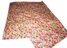 Coupon de tissu à fleurs