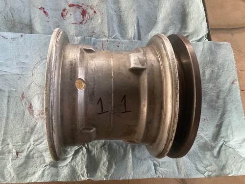 Mccauley wheel hub set used - mccauley,
