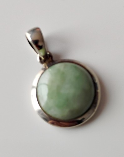 Pendentif jade argent - en, et