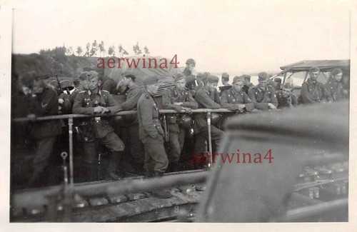 Transport ferry soldats