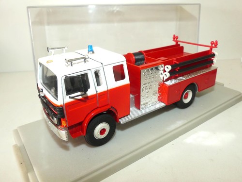 Camion mack pompiers - mack, perflex
