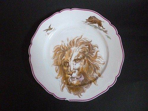 Belle assiette porcelaine