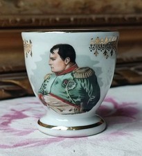 ANCIEN COQUETIER PORCELAINE DE