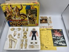 BANDAI JAPAN vintage figure Saint Seiya - CAPRICORN SHURA - Gold Saint Cloth