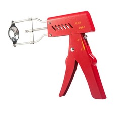 Dénoyauteur de dattes rouges