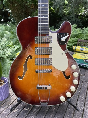 Airline eastwood guitars h59 - /,