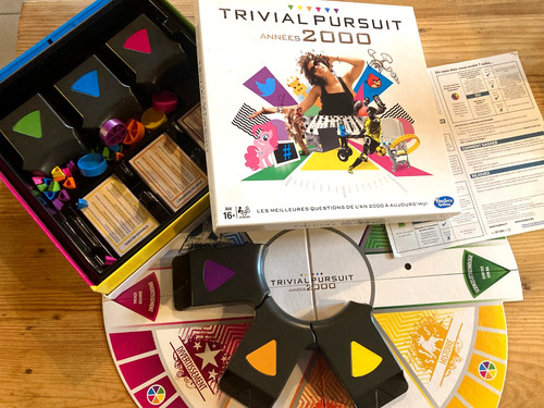 Jeu société trivial - société,