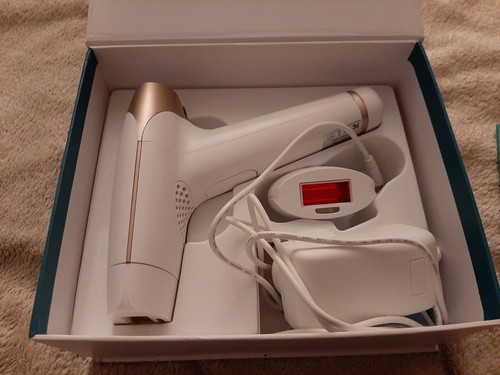 Epilateur laser pulsée - à,