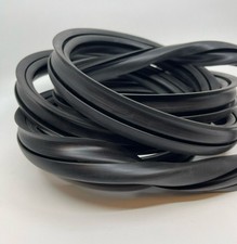 Joint caoutchouc de pare-brise