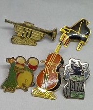 (Z7) Lot 5 pin's Pins Pin