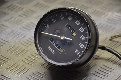 Compteur kilométrique - kilomÉtrique, À