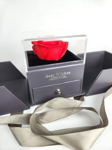 Boîte cadeau rose - boîte,