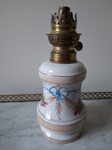 Lampe petrole opaline - a, en