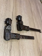 Anciens Arrets de volet porte, en fonte, butée