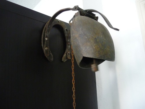 Cloche porte portail fer a - de,