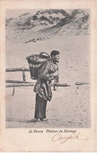 BELGIQUE  LA PANNE  Pecheur de Harengs