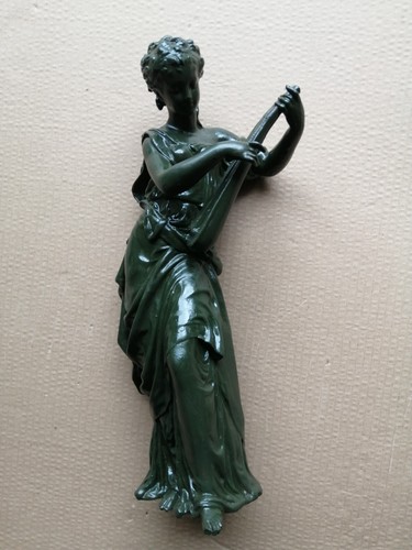 Sculpture joueuse de - la,