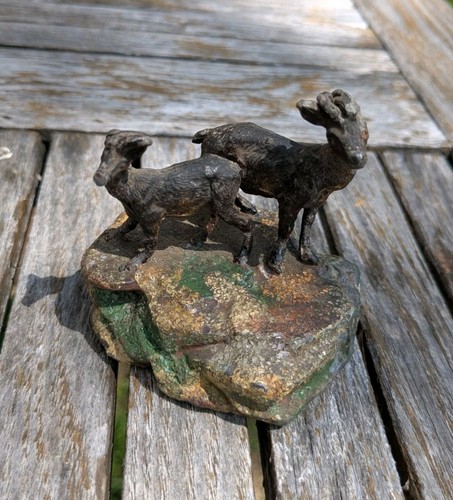 Miniature sculpture
