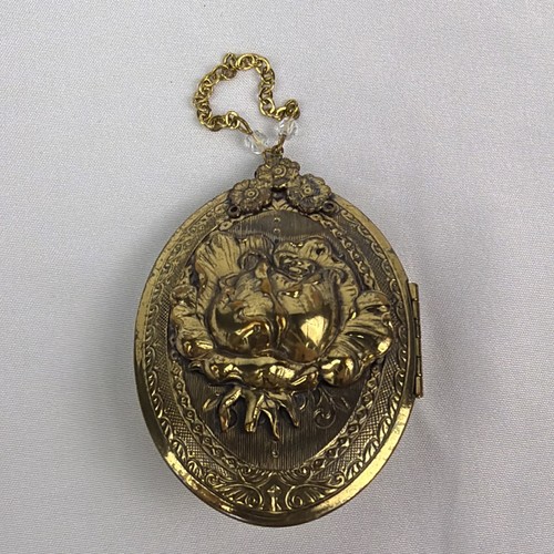 Large art nouveau - art, locket