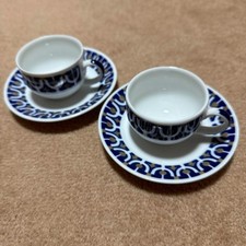 Paire de soucoupes tasses